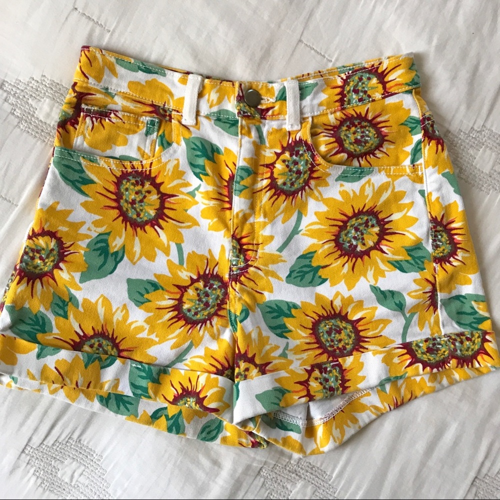 American Apparel 🌻Sunflower Shorts🌻